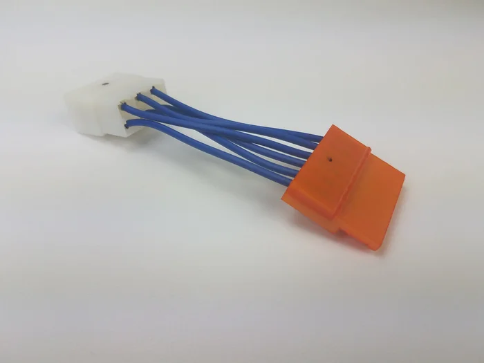 Adapter Harness – Custom Aftermarket (Generac 073249) Used with older 067680 voltage regulators